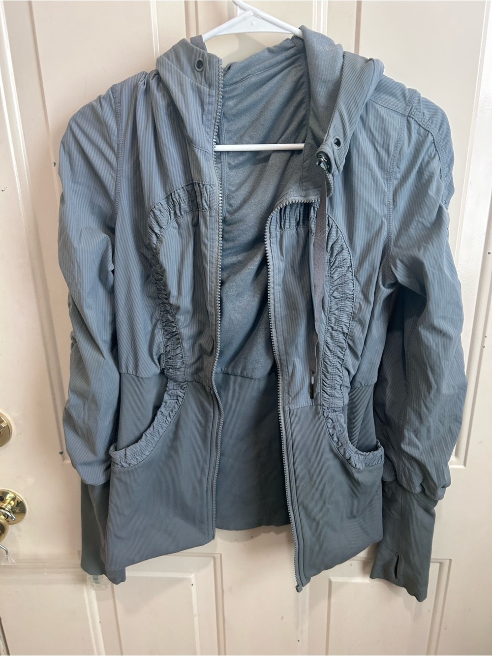 Lululemon Jacket - Picture 4 of 9